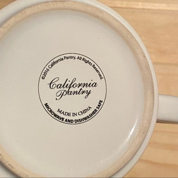 GODIVA • Hot Cocoa or Coffee Mug - 18 oz - Picture 5 of 6